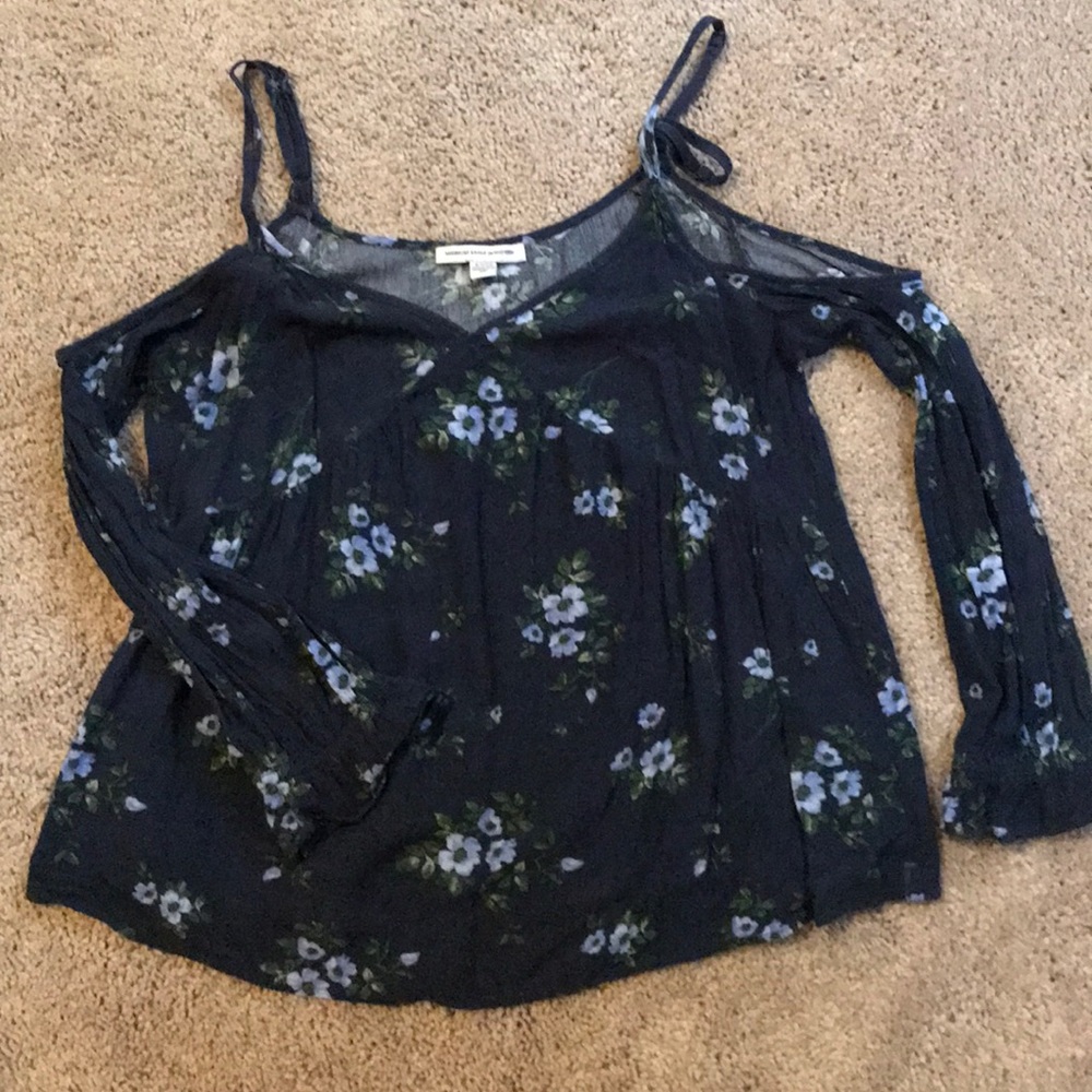 AE open shoulder floral top